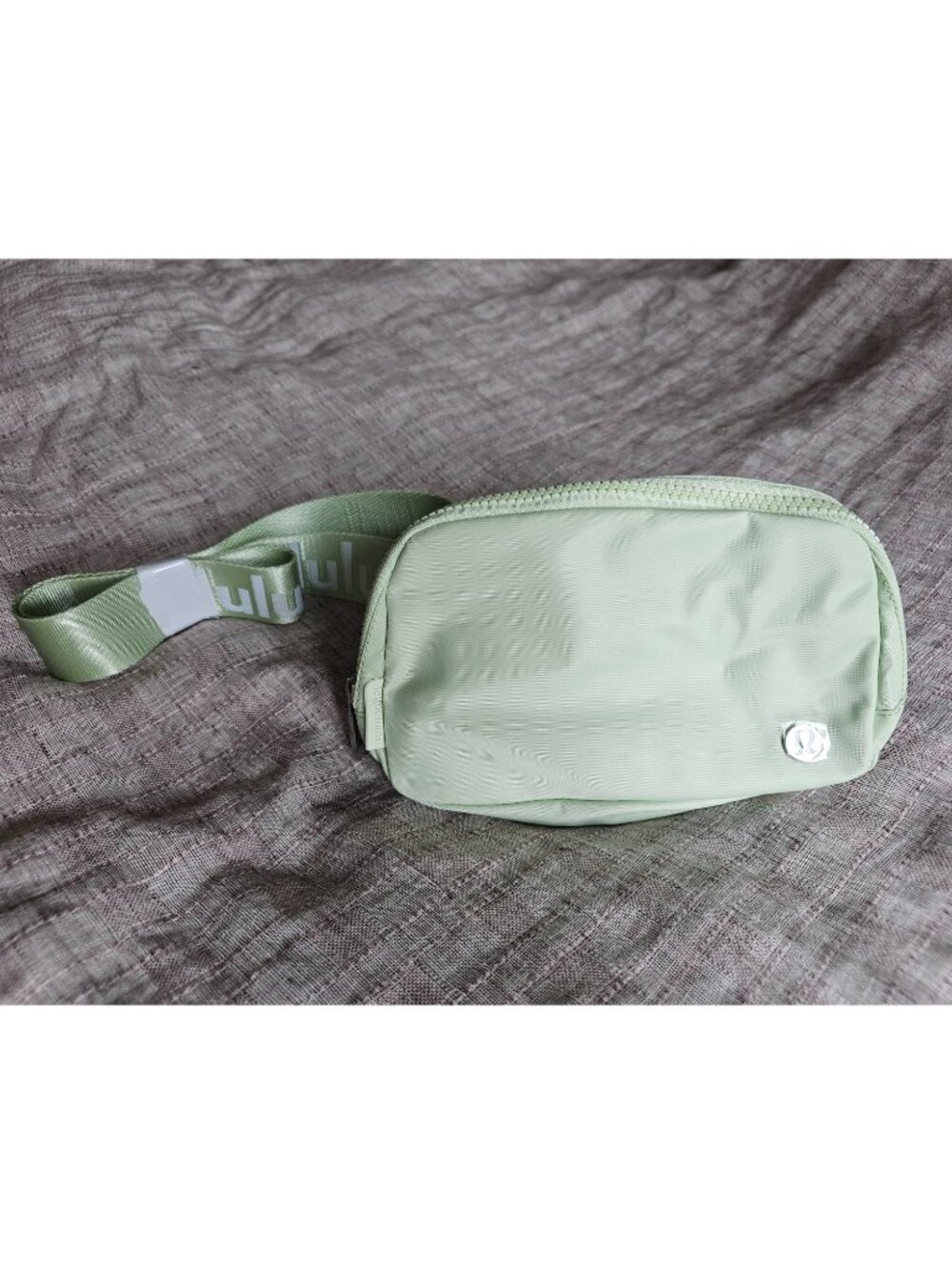 NEW Lululemon Everywhere Belt Bag 1L Kohlrabi Green White Wordmark EBB